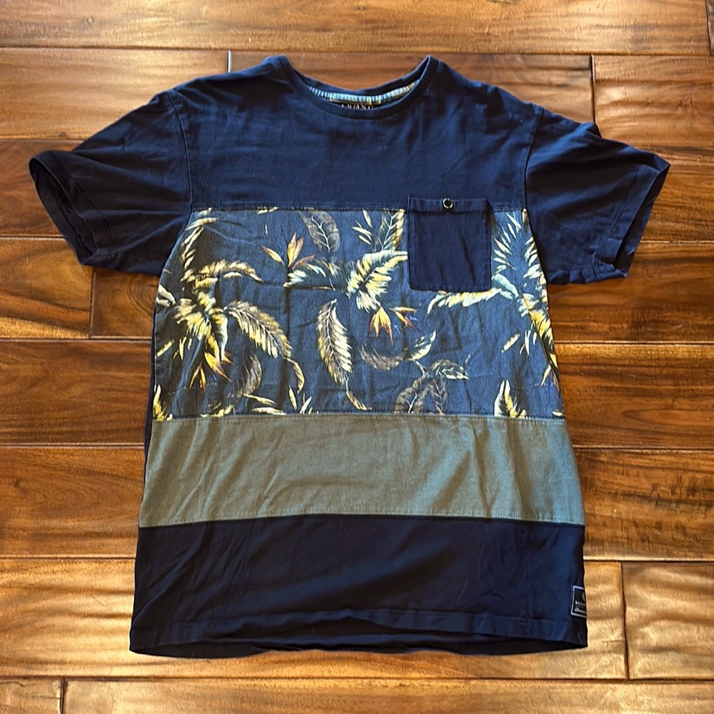 Billabong Men’s Custom Fit 100% cotton Sz M Tee shirt